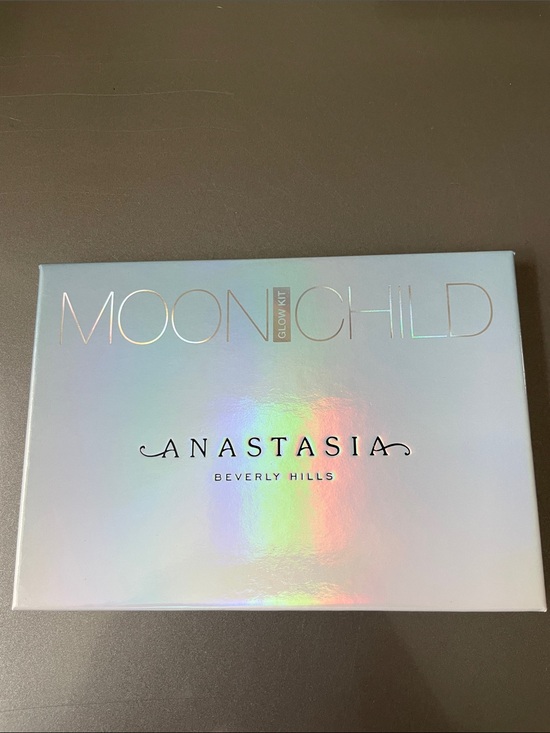 Anastasia Beverly Hills Other - Anastasia Moonchild glow kit
